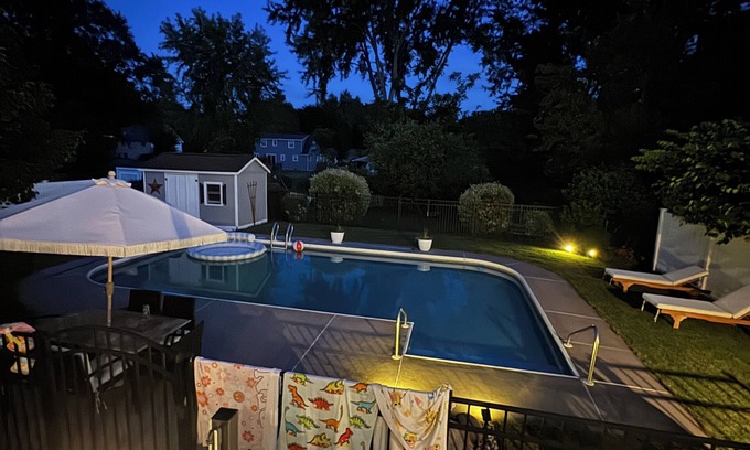 Burnt Hills House | 3 Bedroom Ranch with private inground pool just 12 mi. from SPAC and racetrack