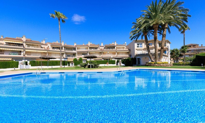 Cambrils Apartment | Renovated 3-Bedroom Retreat in Cambrils with Great Amenities