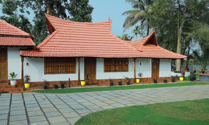 Kuttanad Taluk Resort | 3-bedroom resort in phenomenal Kuttanad Taluk with WiFi, AC