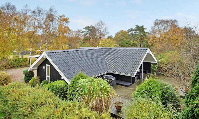 Reersø House | Family-Friendly 3 Bedroom Retreat with Ocean Views in Gørlev