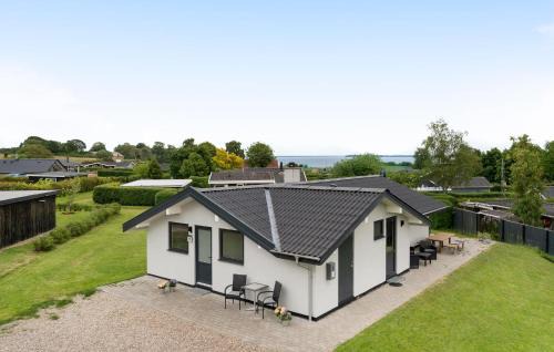 Hejlsminde Strand House | Family-Friendly 3 Bedroom Home in Hejls - Perfect Getaway