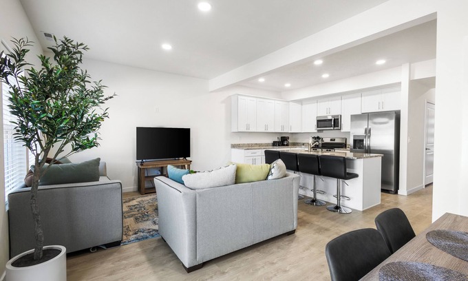 Spokane Valley House | 3-bedroom townhome in serene Spokane Valley with AC