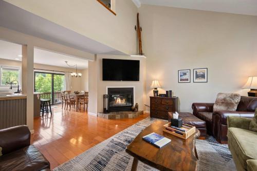 Ellicottville House | 3 Bedroom Townhouse Across from HoliMont