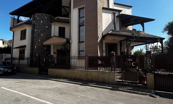 Frattaminore Villa | Family-Friendly Vrbo Property with Hot Tub and Kitchen