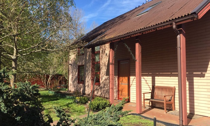 Haabersti Villa | Charming 3 Bedroom Villa with Pool by Kakumäe Haven