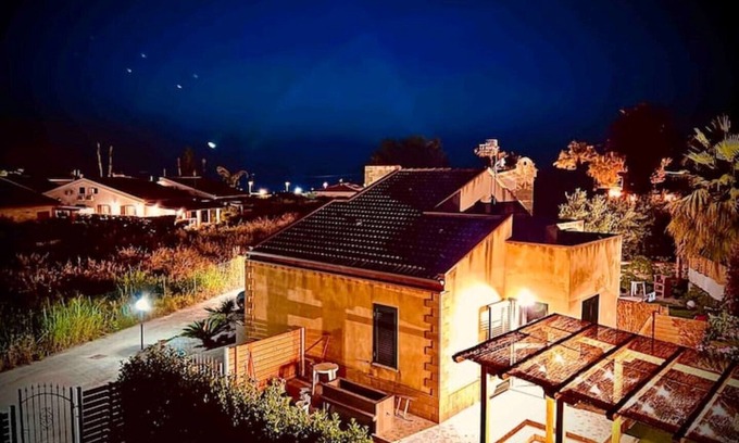 Solfarelli Villa | Pet-Friendly Retreat: Ideal Family Getaway Awaits You