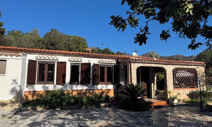 Villaggio delle Mimose Villa | 3-bedroom villa in welcoming Solanas with AC, WiFi. Relax at Casa Cacteae