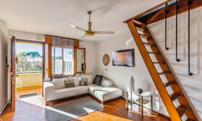 Vedelago Apartment | Comfortable 3-Bedroom Apartment with Terrace & WiFi