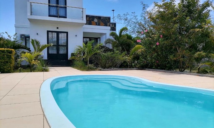 Calodyne Villa | Beautiful 3-Bedroom Villa in Calodyne with Private Pool