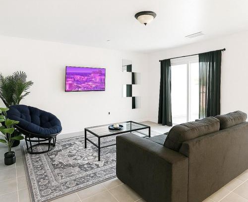 Southside Apartment | 3 beds Near Palo Alto College Downtown Texas A&M