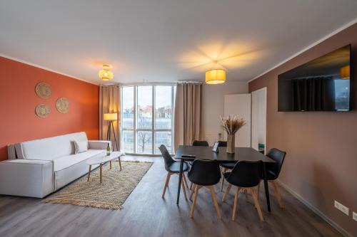 Mitte Apartment | Central 3-Bedroom Retreat with Scenic Views for Families