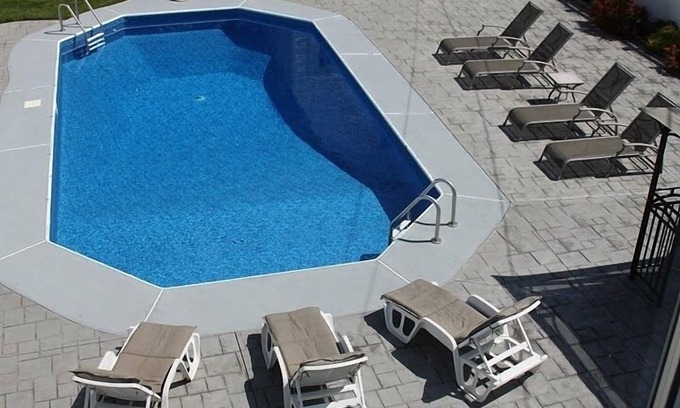 Wall House | Prime Location: 3 Blocks to Beach with Pool & Spa