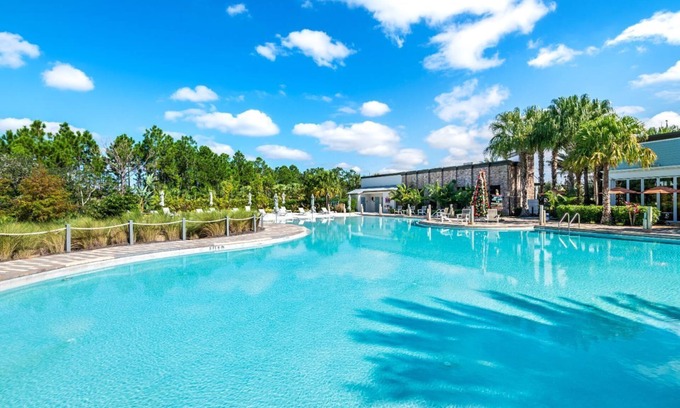 West Haven House | Spacious 3 BR Villa with Pool and Lake Views for 8 Guests