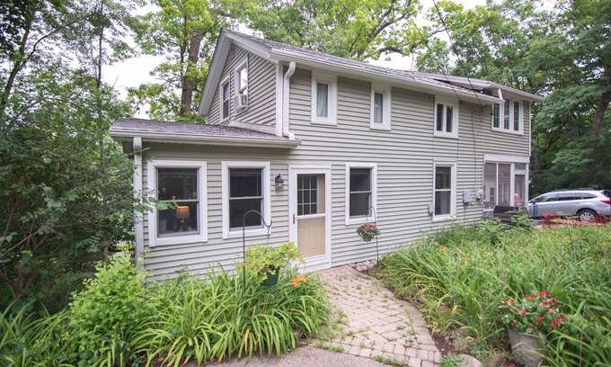 Williams Bay House | Family-Friendly 3 BR House Steps from Lake Geneva