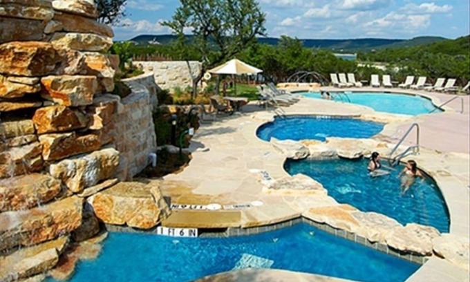 Jonestown Condo | Experience Villa Hollows Resort: Pool, Spa & Lake Travis Fun