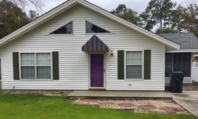 Saint Simons Island House | Family-Friendly 3BR with Ocean Views Near Local Attractions