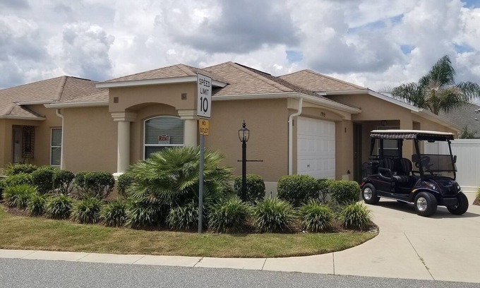 Pennecamp Villa | Perfect 3 BR Courtyard Villa - Prime Location Near Golf!