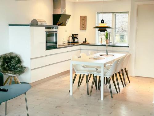 Hoyvik Apartment | Cozy 3 BR Home for Family Getaway in Hoyvík, Tórshavn