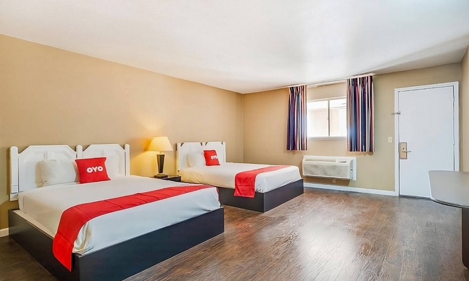 Elk City House | Comfort and Convenience: 3 Units Near Route 66 Museum