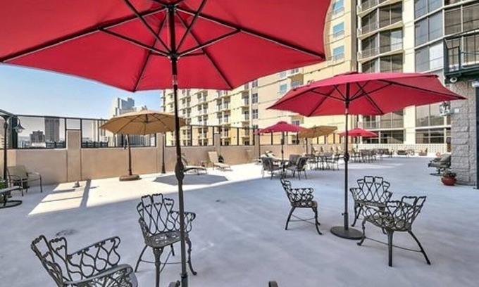 Downtown Reno Apartment | Family-Friendly Resort Studios in Reno Near Nightlife