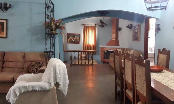 Jardim Europa Cottage | Discover 3 Days Corner: Pet-Friendly Oasis with Ocean Views