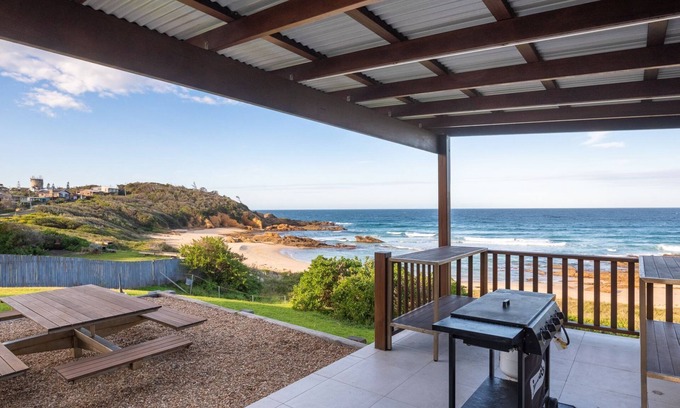 Bermagui House | Beachfront Bliss at 3 Dickinson Avenue with Ocean Views