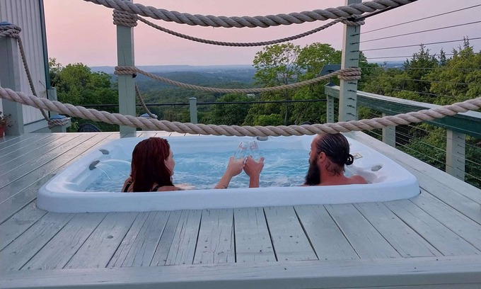 Eureka Springs House | Relaxing King Suites with Heated Pool and Hot Tub Bliss