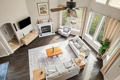 Travis Landing House | Ideal 3 Kings Retreat with Game Room & BBQ Near Marina