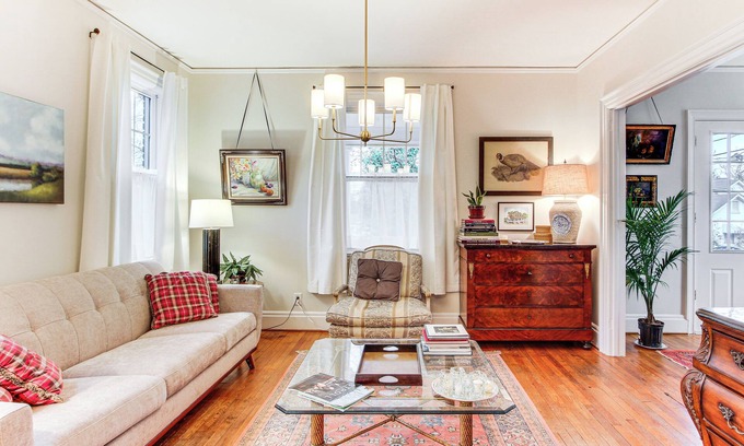 Summerville House | 3 Mi to Augusta National: Historic Home w/Patio