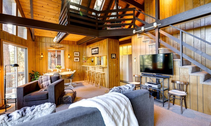 Arnold Cabin | Charming Arnold Cabin Near Big Trees State Park