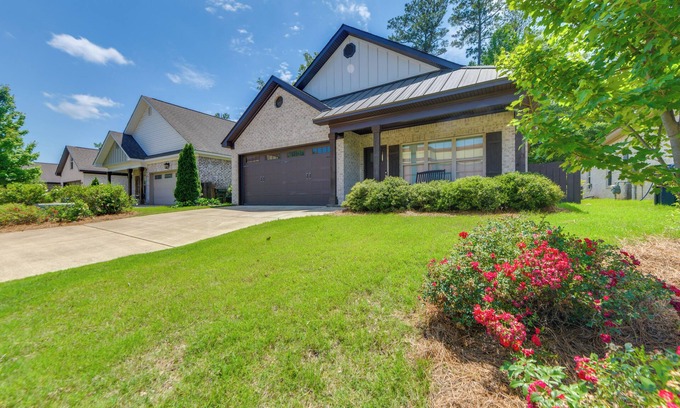 Auburn - Opelika House | 3 Mi to Campus: Auburn Home w/Deck + Fire Pit