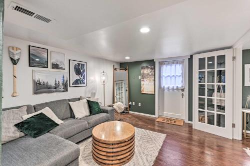 Queen Anne Apartment | Charming Queen Anne Apartment with Patio Near Dining