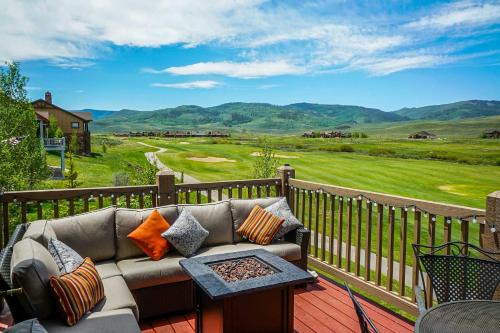 Grand Elk Ranch House | Ideal Family Home on Golf Course Near Granby Ranch!