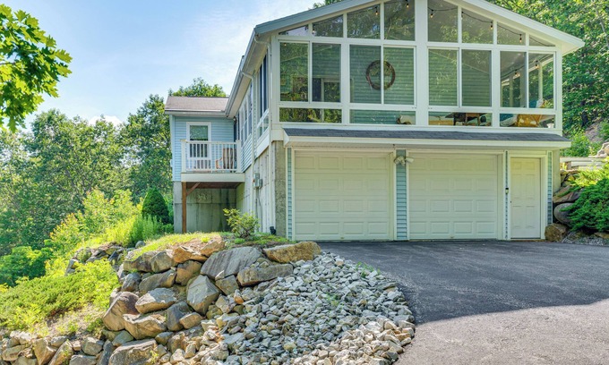Gilford House | 3 Mi to Gunstock Mountain Resort: Gilford Getaway