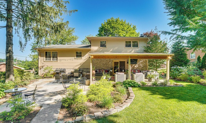 Spry House | York Vacation Rental - 10/10 Rated near Spooky Nook Sports