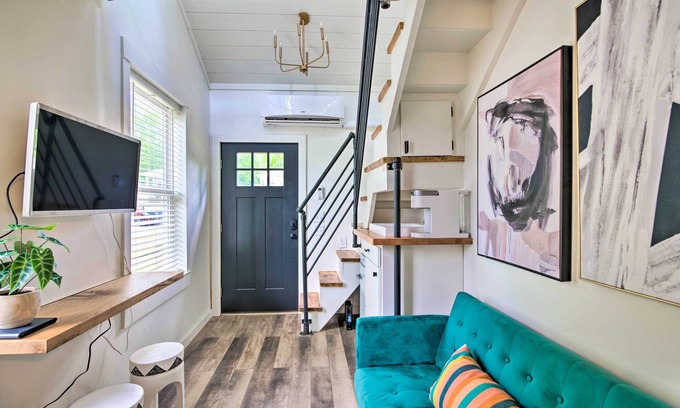 Starkville Apartment | Modern Starkville Tiny Home Near Dining & MSU - Rated 9.6