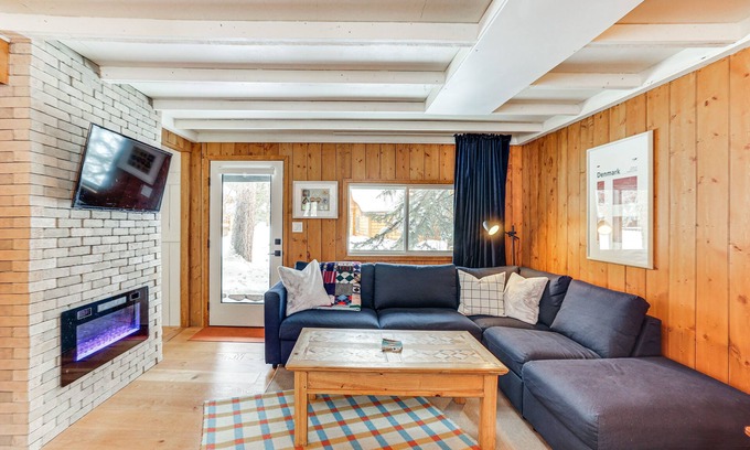 Grand Lake Cabin | Idyllic Grand Lake Cabin Near Rocky Mountain National Park