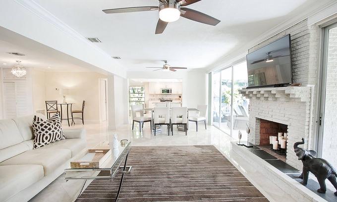 Boca Raton House | Family-Friendly Retreat Near Beach with Heated Pool & Free WIFI