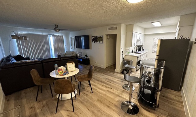 Winchester Apartment | Convenient Stay: Walk to Strip, Pet-Friendly Apartment