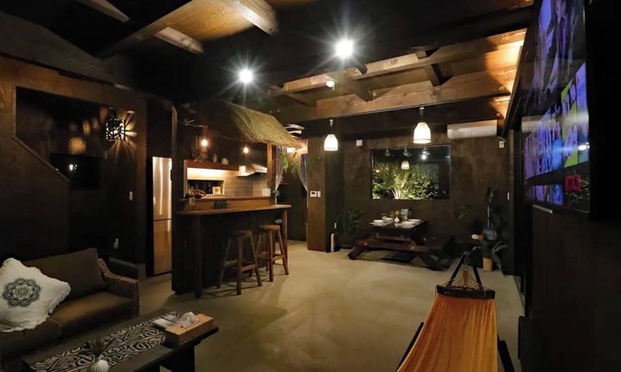 Ichinomiya House | Seaside Retreat: Asian-Style Getaway Near the Beach