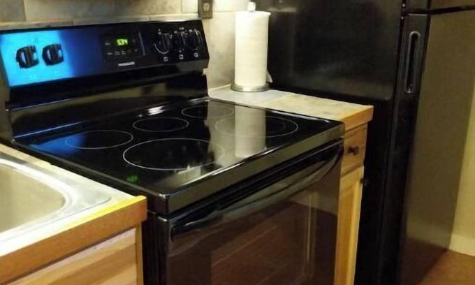 Carson City House | Cozy Retreat with Hot Tub - My Spare Cottages Near Tahoe