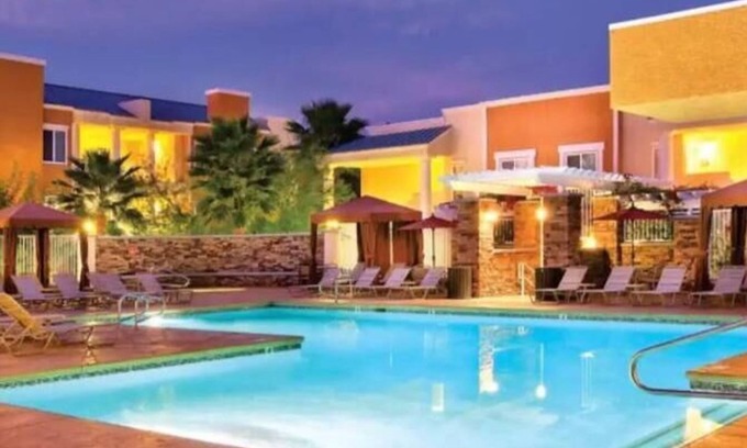 Las Vegas Apartment | Enjoy 3 Nights for Super Bowl with Family-Friendly Comfort