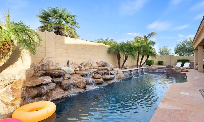 Palm Valley House | 3 Palms Oasis: Exclusive Retreat with Private Pool & Spa