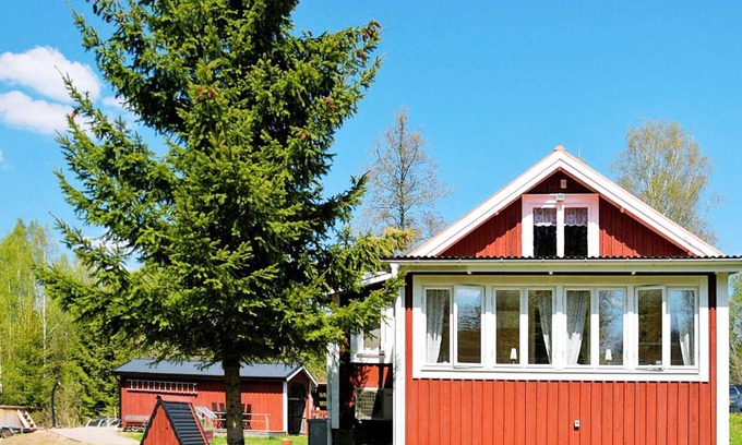 Urshult House | Cozy Holiday Home for 3 in Pet-Friendly Urshult