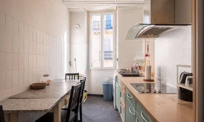 Saint-Lazare Apartment | Oceanfront 3 Pieces in the Heart of Marseille