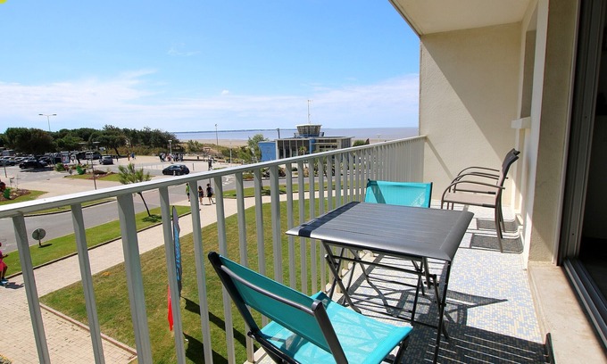 Saint-Brevin-l'Ocean Apartment | Relaxing Ocean View Apartment in Saint-Brevin-les-Pins