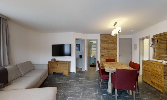 Celerina-Schlarigna Apartment | Inviting 3-Room Apartment with Pet-Friendly Amenities