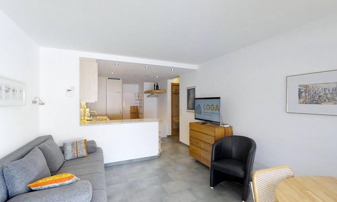 Silvaplana Apartment | Ground Floor 3-Room Apartment with Family-Friendly Amenities