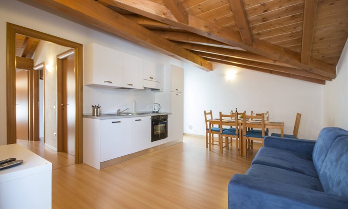 Domaso Apartment | Spacious 3-Room Apartment for Up to 6 with Ocean View