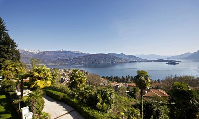 Carciano Apartment | Relaxing 3-Room Apartment with Balcony and Pool Access